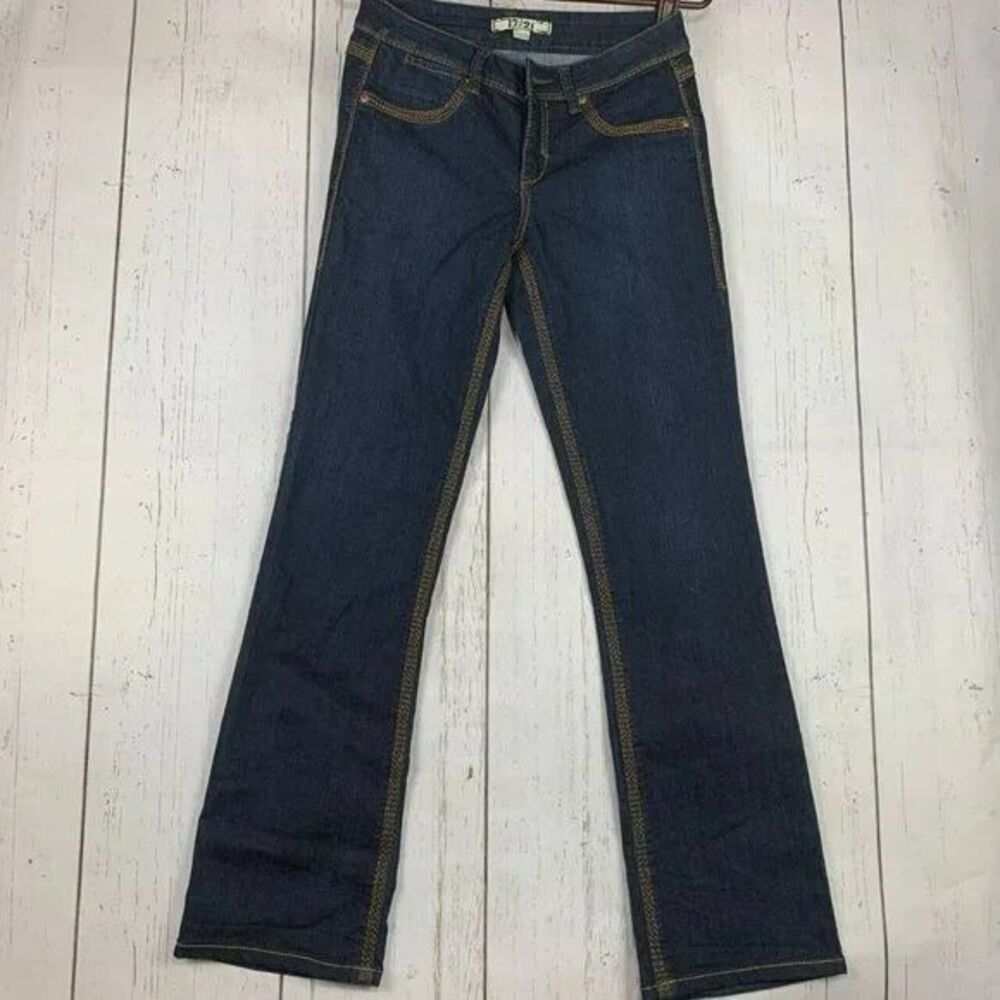 17/21 Exclusive Denim Jeans Women 28x30 Mid Rise Straight Cut Denim Pants‎